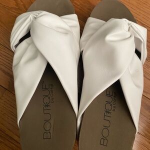 Woman’s corkeys shoes-great condition- size 7